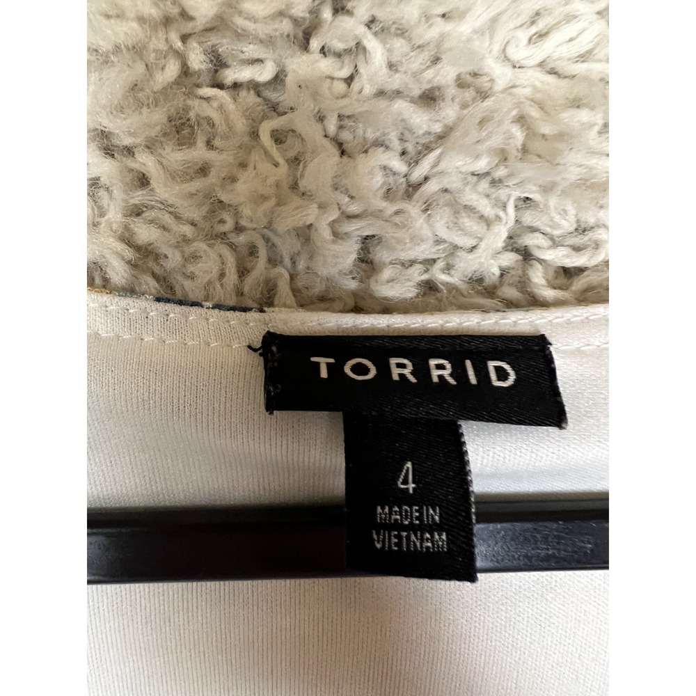 Torrid Midi Dress Womens 4X Floral Faux Wrap Short Sleeve Lined Flowy‎ - Picture 3 of 10